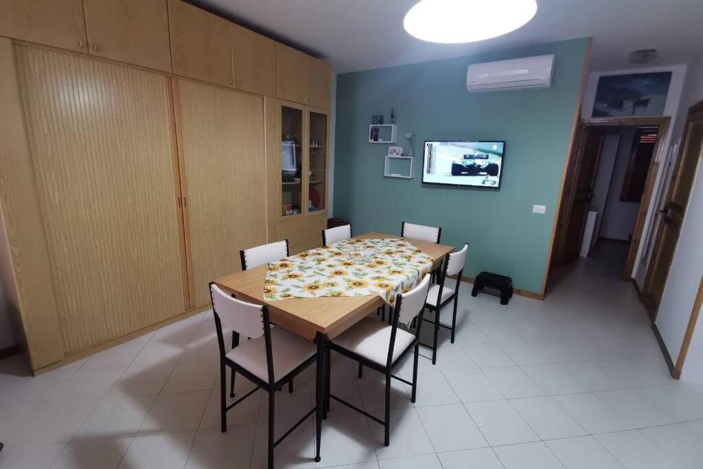 ביצ'לייה Villa Carlo מראה חיצוני תמונה